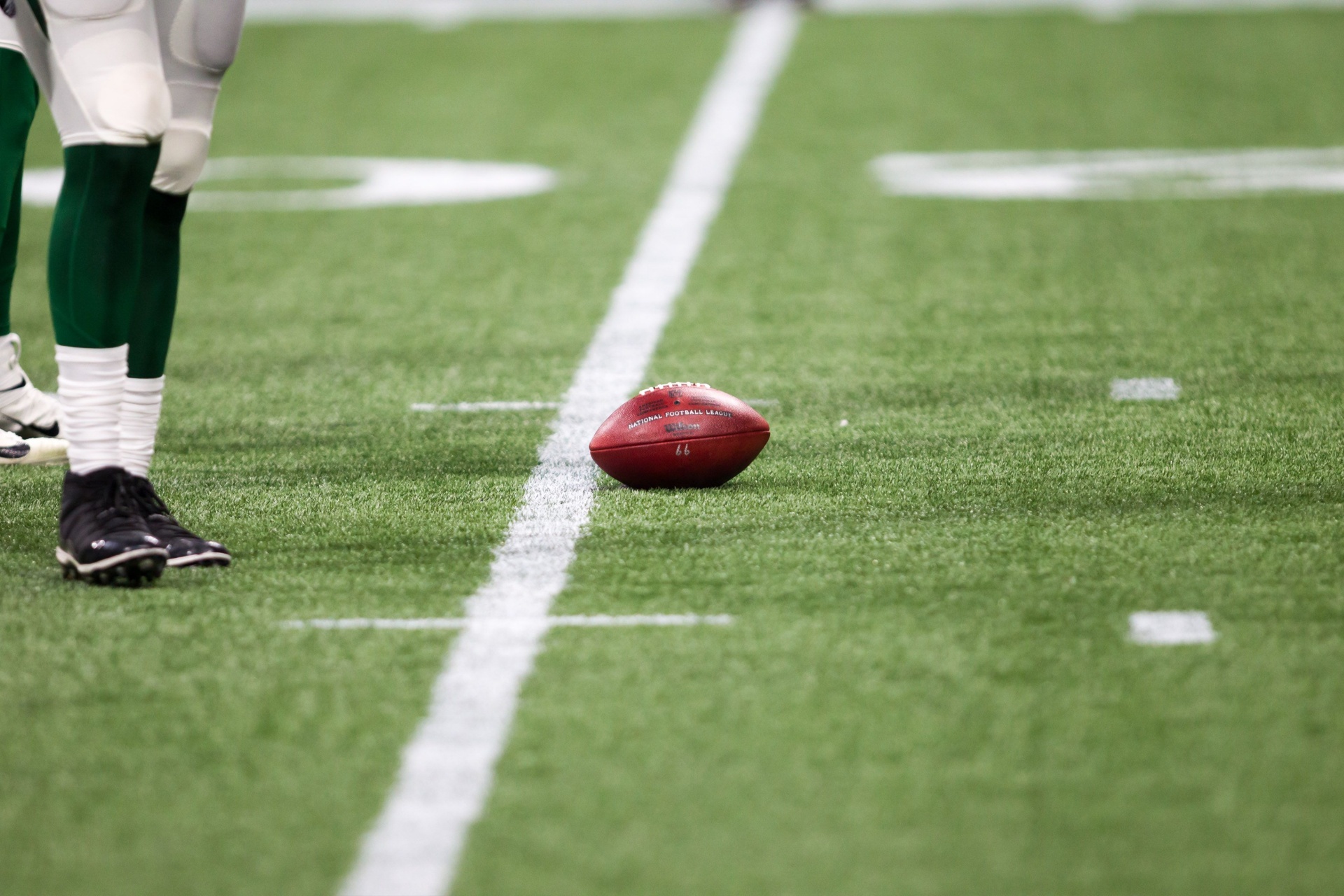 NFL football pitch lines