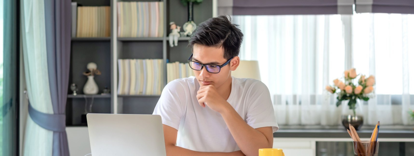 college-student-online