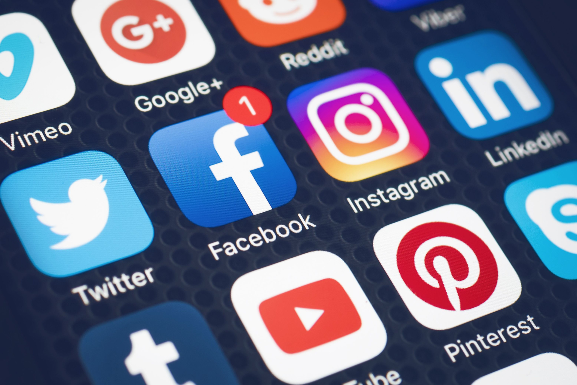 Social Media Management Side Hustle: Getting Started